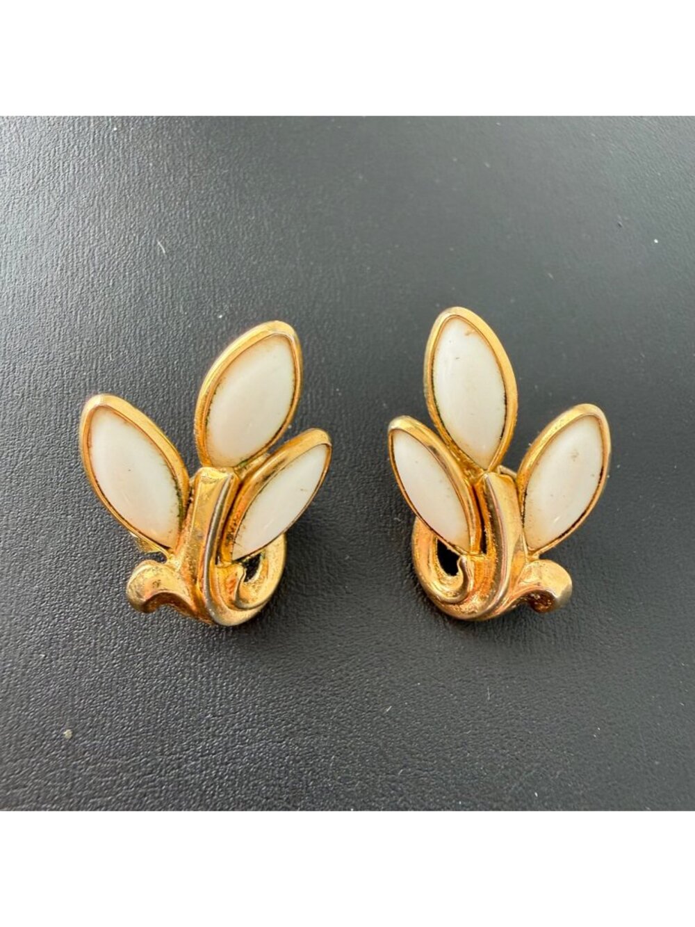 Vintage Trifari Earrings White Milk Glass Leaf Marquise Enamel Clip On Gold Tone
